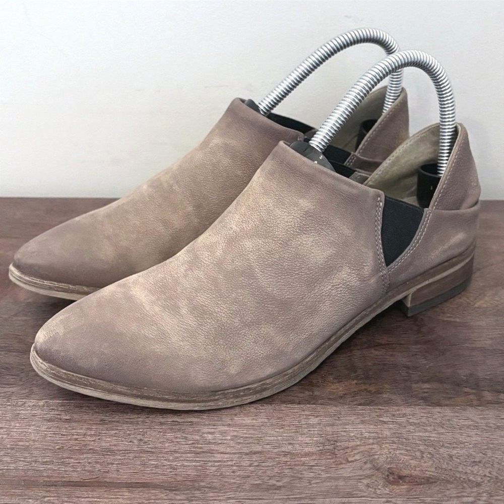 Free People Leather Flats Gray Pointed Toe Slip On Cut Out Loafers EU‎ 38 US 7.5